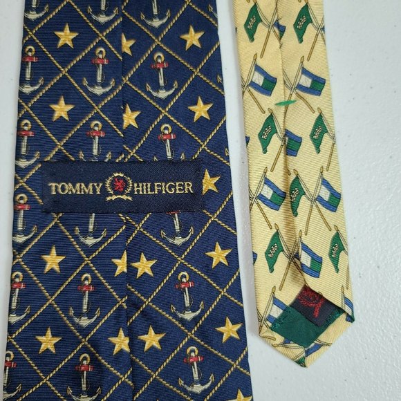 Tommy Hilfiger Men's Two Tone Silk Necktie - Picture 4 of 6